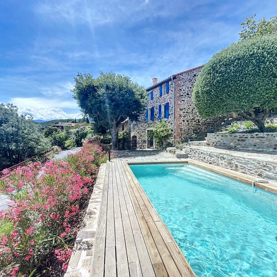 Piscine - 6 x 3 x 1,50 m, accessible d’avril à octobre
